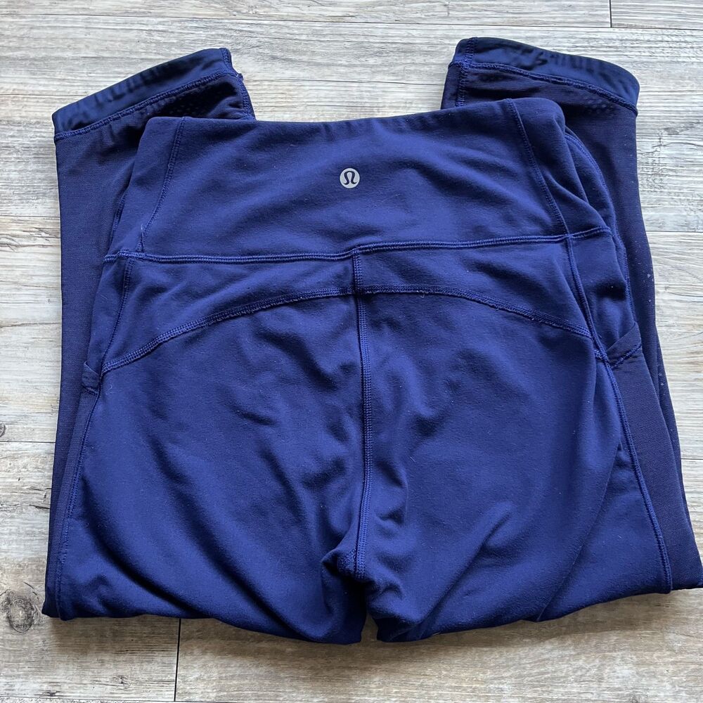 Lululemon Leggings Size 8 Medium Purple Blue Fit Physique Tight Hero Yoga